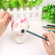 真彩 D540089 迪士尼手摇削笔器 玛丽猫