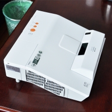 鸿合/日立HCP-A727投影仪搭配电子白板无人影 高清超短焦距