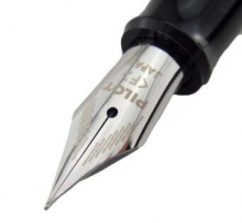 百乐(Pilot) 钢笔 墨水笔 88G平纹 M尖0.7