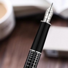 派克（PARKER） 08款卓尔 纯黑丽雅格子纹白夹钢笔/墨水笔