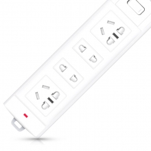 得力（deli）3991 新国标防过载4位2米 总控开关插座