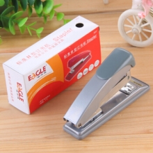 益而高（Eagle） 207R  24/6针标准II型订书机 可订12张 颜色随机