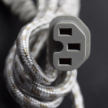 公牛 BULL 10A250V J4N 纯铜电源线电饭锅煲热水壶烧水壶三孔电脑品字显示器插头通用