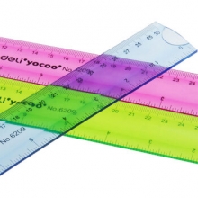 得力（deli） 6209 可弯曲直尺 30cm