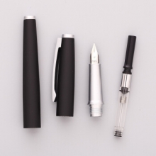 得力 S150F 钢笔(黑)