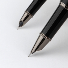 毕加索（pimio）钢笔财务笔特细0.38mm笔尖男女士成人学生用练字笔费帝奇系列920磨砂黑