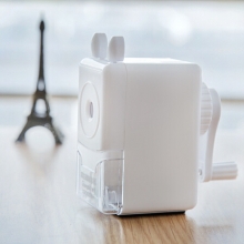 广博（GuangBo） XBQ97003 办公款铅笔刀削笔器 颜色随机