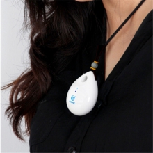 航电中和（AVICHE）W1母婴随身空气净化器 除甲醛雾霾烟细菌过敏原家用户外负离子无耗材净化器 瓷白